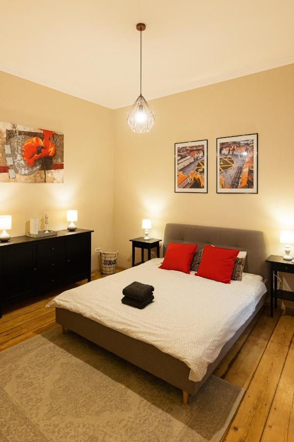 Chic Apartment In Historical City Center Temešvár Exteriér fotografie