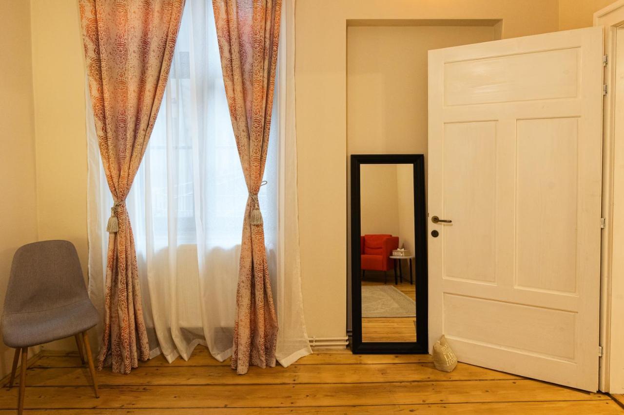 Chic Apartment In Historical City Center Temešvár Exteriér fotografie